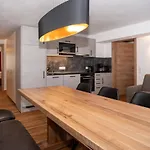 Apartment Appartementhaus Aurum - Summercard Included Zell am See