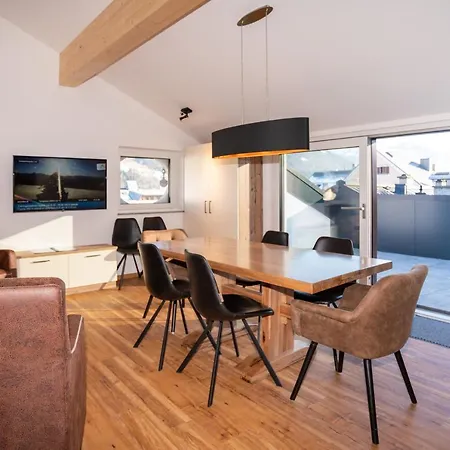 Appartementhaus Aurum - Summercard Included Apartmán Zell am See