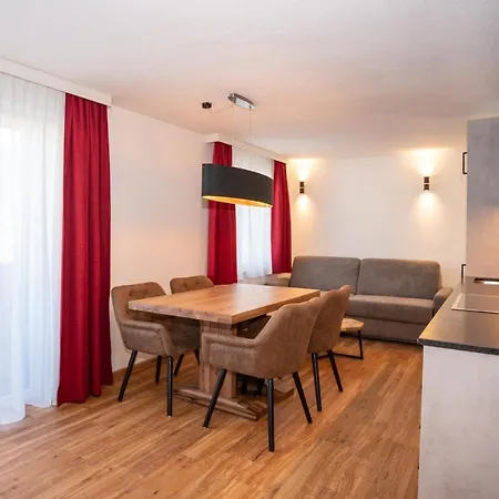 Appartementhaus Aurum - Summercard Included Apartman Zell am See