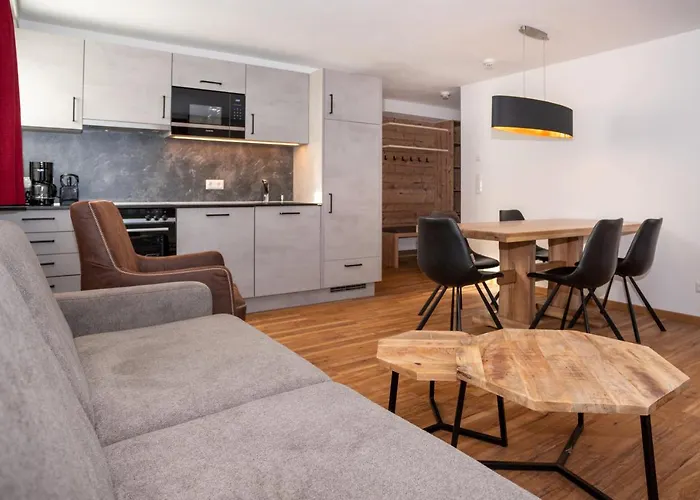 Appartementhaus Aurum - Summercard Included * Целль-ам-Зеє